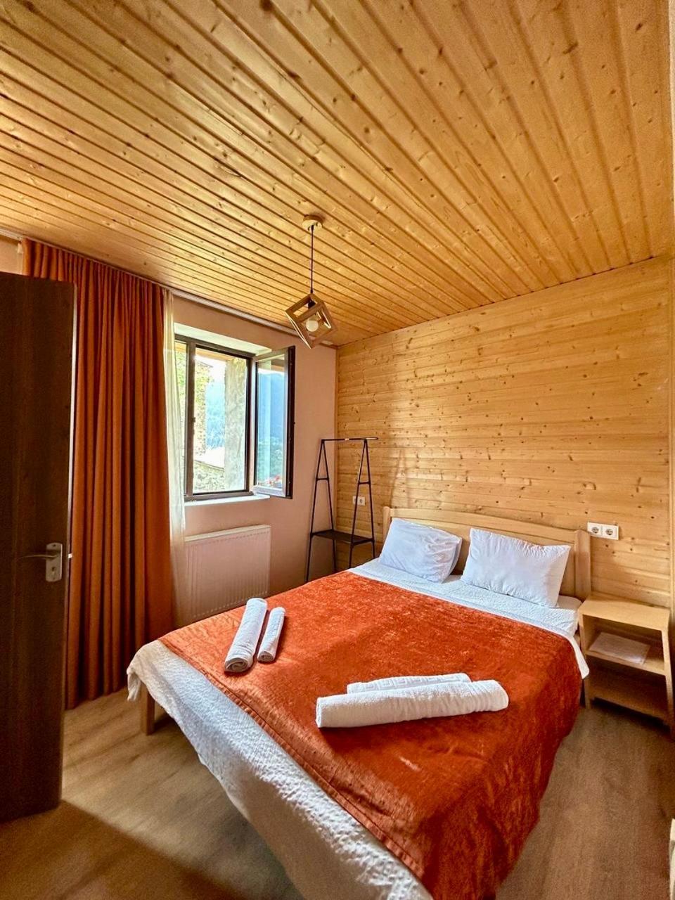 Guest House Keti Margiani ميستيا المظهر الخارجي الصورة