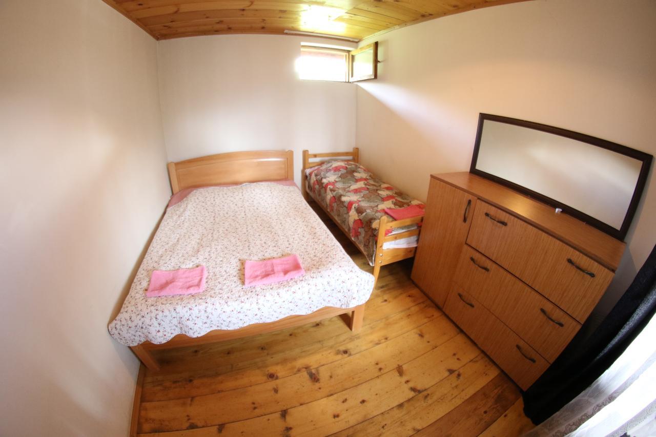 Guest House Keti Margiani ميستيا المظهر الخارجي الصورة